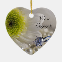 ホワイトデイジーとダイヤモンドリングや輪私たちは婚約したいる セラミックオーナメント