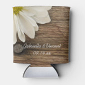 ホワイトデイジーとバーンウッドカントリーの結婚式の好意 缶クーラー (正面)