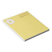 ホワイトデイジーオンゴールデンイエローパーソナライズされた ノートパッド (アングル)
