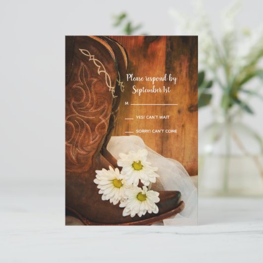 ホワイトデイジーカウボーイブーツウェスタンウェディングRSVP 出欠カード (スタンド正面)