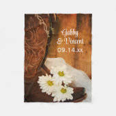 ホワイトデイジーカウボーイブーツカントリーウェスタン結婚ズ フリースブランケット (正面)