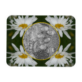 ホワイトデイジーフラワーフレーム自分の写真を追加 マグネット (横)