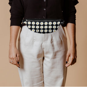 ホワイトデイジーフローラルパターンオンブラック ファニーパック