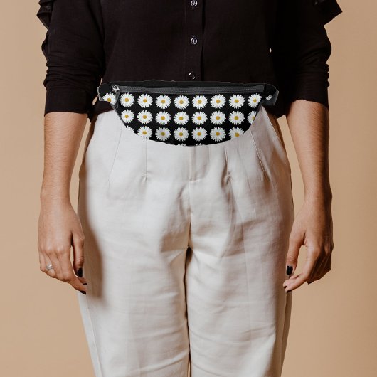 ホワイトデイジーフローラルパターンオンブラック ファニーパック