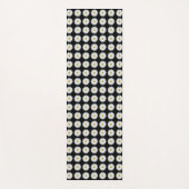 ホワイトデイジーフローラルパターンオンブラック ヨガマット (正面)