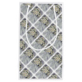 ホワイトデイジーブーケ抱き枕 スモールペーパーバッグ (正面)