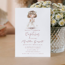 ホワイトドレスの赤ん祈坊の女の子バプテスマ