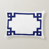 ホワイトネイビーギリシャ鍵つる植物スクリプトモノグラムDIY BG アクセントクッション (裏面)