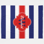 ホワイトネイビーブルーレッドLGストライプクローバー3INQR フリースブランケット (正面(横))