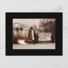 ホワイトハウスで女性が抗議 ポストカード