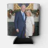 ホワイトハウスのクリスマス　ジョー・バイデン大統領　写真 缶クーラー (正面)