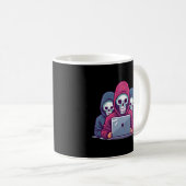 ホワイトハッカーとサイバーWのためのサイバーセキュリティ専門家 コーヒーマグカップ (正面右)