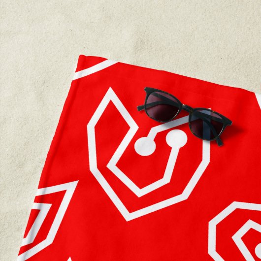 ホワイトバレンタイン迷路 ビーチタオル (インサイチュ)