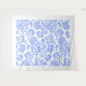 ホワイトパウダーブルーヴィンテージフローラダマスクパターン タペストリー (正面(横))