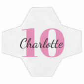 ホワイトピンクのモノグラムイニシャル名の番号 サッカーボール (フラット)