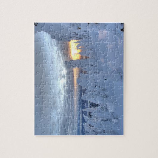 ホワイトフィッシュマウンテンでの夕暮れ時の雪幽霊 ジグソーパズル (縦)