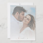 ホワイトフォトオーバーレイ2色あせた写真結婚ズ 招待状 (裏面)