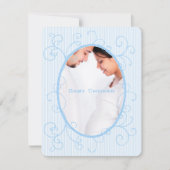ホワイトフォトストライプ男の赤ちゃんシャワーで青い旋回 招待状 (正面)