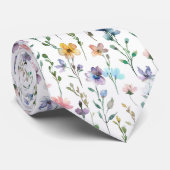 ホワイトフラワーパターンコテージコアワイルドフラワーズ ネクタイ (ロール)