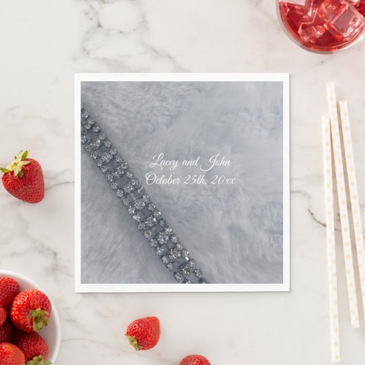 ホワイトフワフワのファーダイアモンズ紙ナプキンス スタンダードランチョンナプキン (インサイチュ)