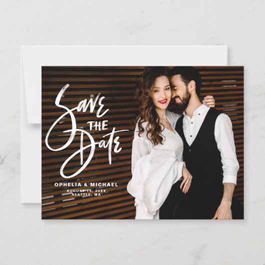 ホワイトブラシスクリプトタイポグラフィ写真の日付を保存 マグネット招待状 (正面)