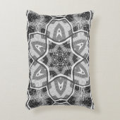 ホワイトブラックの透かし模様 アクセントクッション (正面(垂直))