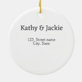 ホワイトブラックカップルの名前アドレス市区町村州シンプル セラミックオーナメント (裏面)