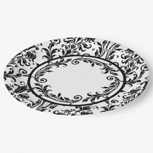 ホワイトブラックダマスクフローラ渦巻き旋回をパーソナライズ ペーパープレート (アングル)