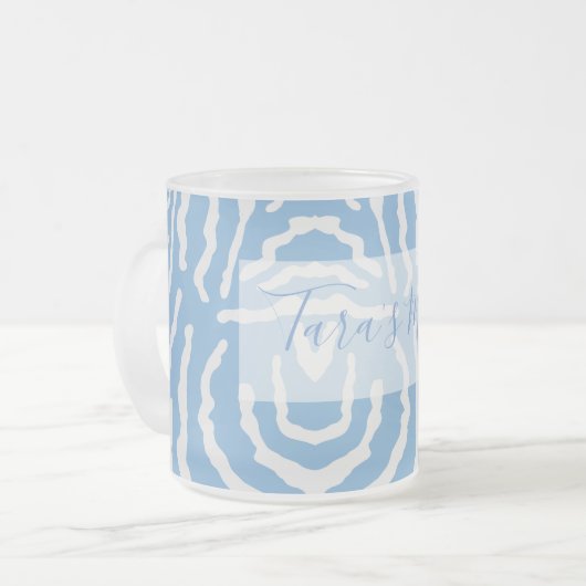 ホワイトブルーパーソナライズされた フロストグラスマグカップ (正面左)