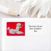 ホワイトプードオンレッドカーペットクリスマス ラベル (インサイチュ)