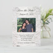 ホワイトペーパービーチの樹皮の素朴な木の結婚式 招待状 (スタンド正面)