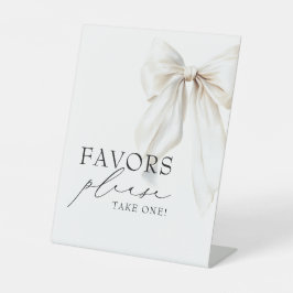 ホワイトボウブライダルシャワー 台座サイン