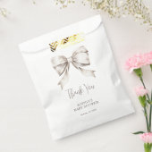 ホワイトボウリボンヴィンテージベビーシャワー フェイバーバッグ (封をした状態)