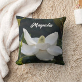 ホワイトマグノリアブロッサムフローラボタニカルダークグリーン クッション (ブランケット)