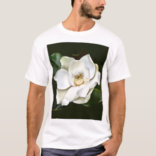 ホワイトマグノリア閉じる緑の背景 Tシャツ