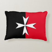 ホワイトマルチーズクロス&マルタ国旗の記号/騎士 アクセントクッション (裏面)