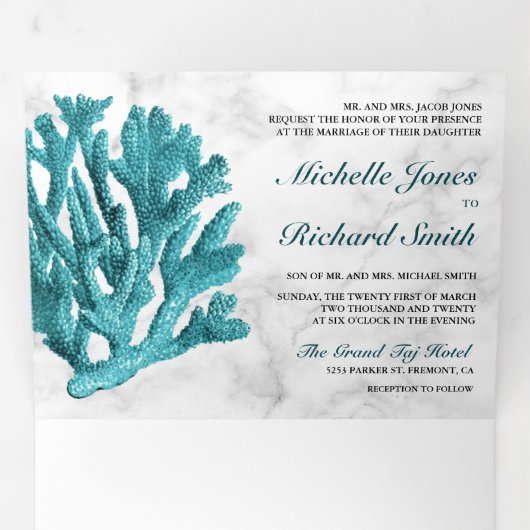 ホワイトマーブルティール（緑がかった色）コーラルリーフコースタルビーチ結婚式 三つ折り招待状 (内部最初)