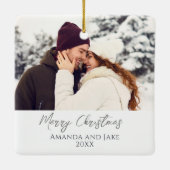 ホワイトモダンカスタムクリスマスメリークリスマスフォト セラミックオーナメント (裏面)