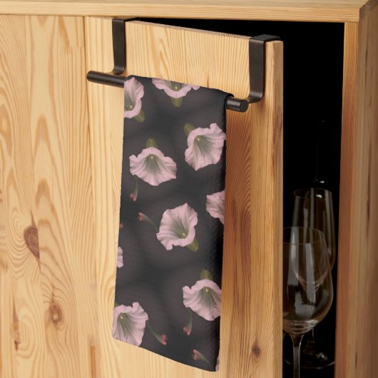 ホワイトモーニンググローリーフラワークローズアップパターン キッチンタオル (三つ折り)