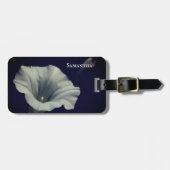 ホワイトモーニンググローリーフラワークローズアップパーソナライズされた ラゲッジタグ (正面横)