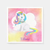 ホワイトユニコーンかわいらしピンクの水色の背景 スタンダードカクテルナプキン (正面)