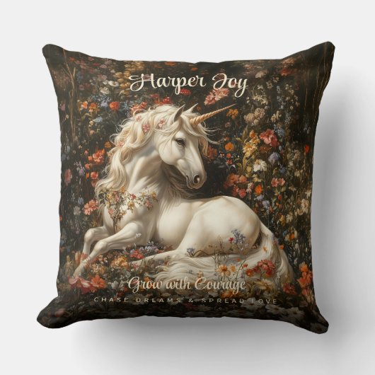 ホワイトユニコーンヴィンテージフローラファンタジーアート神話的 クッション (正面)