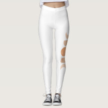 ホワイトヨガレギンスにピンクの月の位相