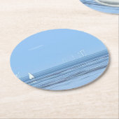ホワイトヨットと穏やかな海 ラウンドペーパーコースター (アングル)