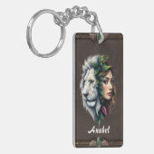 ホワイトライオンと女性 キーホルダー (正面左)