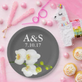 ホワイトラ結婚ンのカップルのイニシャルと日付 ペーパープレート (パーティー)