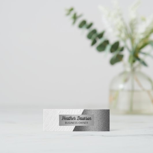 ホワイトレザー |シルバーグリッターデザインブロック スキニー名刺 (スタンド正面)