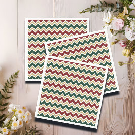 ホワイトレッドグリーンベージュシェブロンパターン スタンダードカクテルナプキン