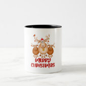 ホワイトレッドブラウンかわいいトナカイのメリークリスマス ツートーンマグカップ (中央)