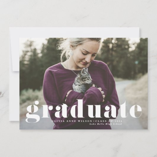 ホワイトレトロはっきりしたタイポグラフィ写真卒業 案内状 (正面)